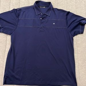 LIKE NEW.  TRAVIS MATTHEW short sleeve golf shirt. MENS xxl